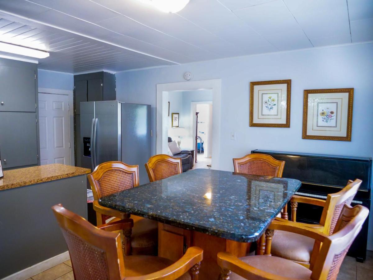Private Home In Ocala With Fenced Yard, Piano, Central Location, Pets Welcome Exterior photo